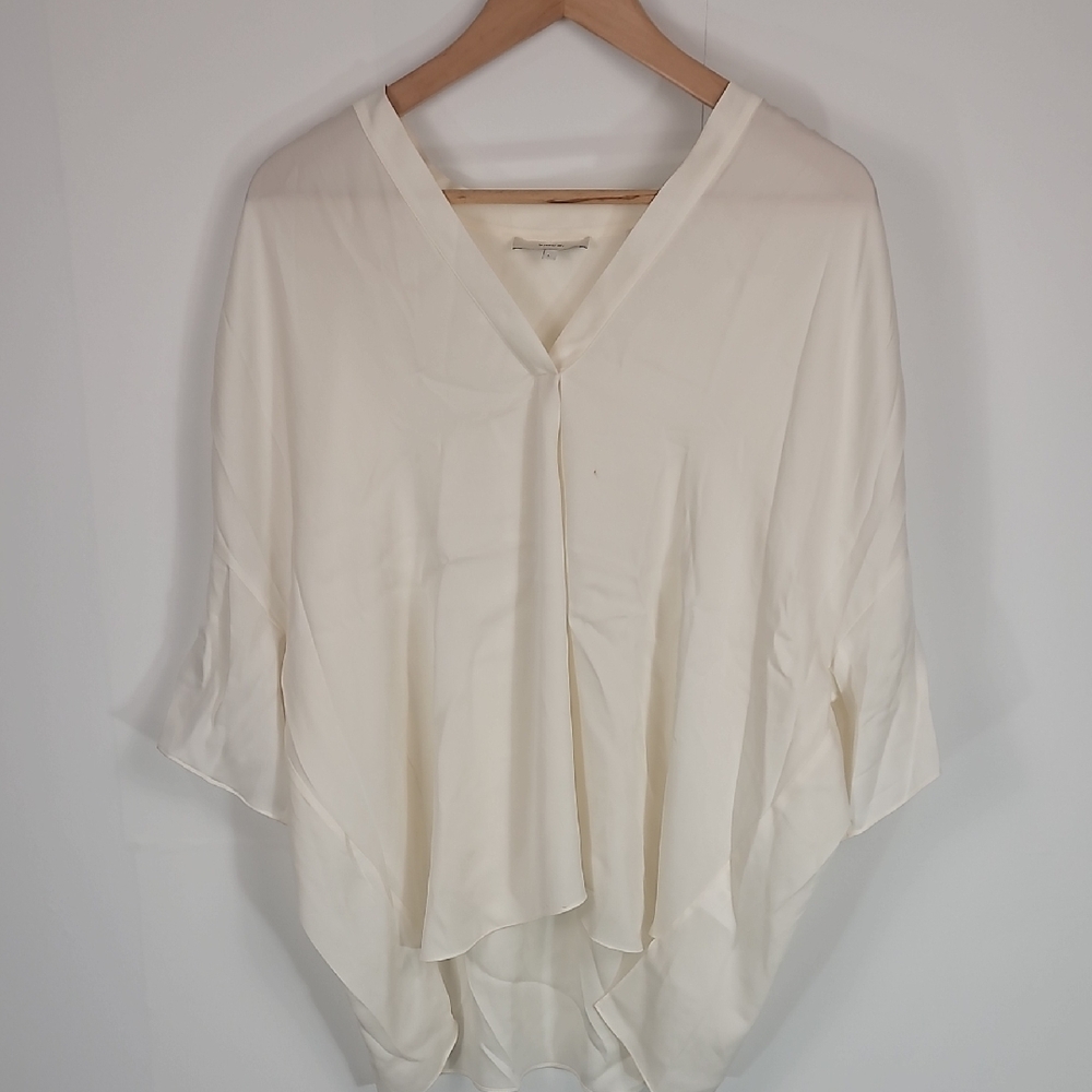 Vince Elegant Silk Blend Cream V-Neck Blouse